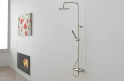 Columna De Ducha Mezcladora Livra Rociador 250 Mm Inox, Flexo Pvc Y Maneral Aroha 3 Funciones Cromo – 49650301 – Galindo
