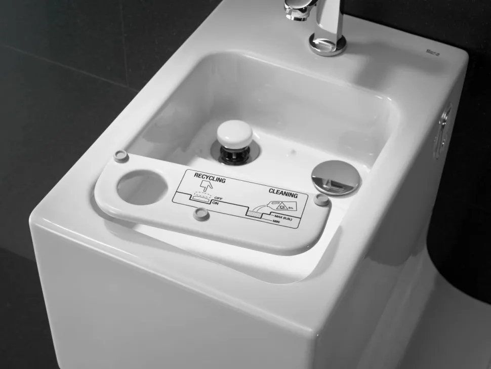 Inodoro Y Lavabo Suspendido (incluye Tapa Y Grifería De Lavabo) – W+W – A893020001