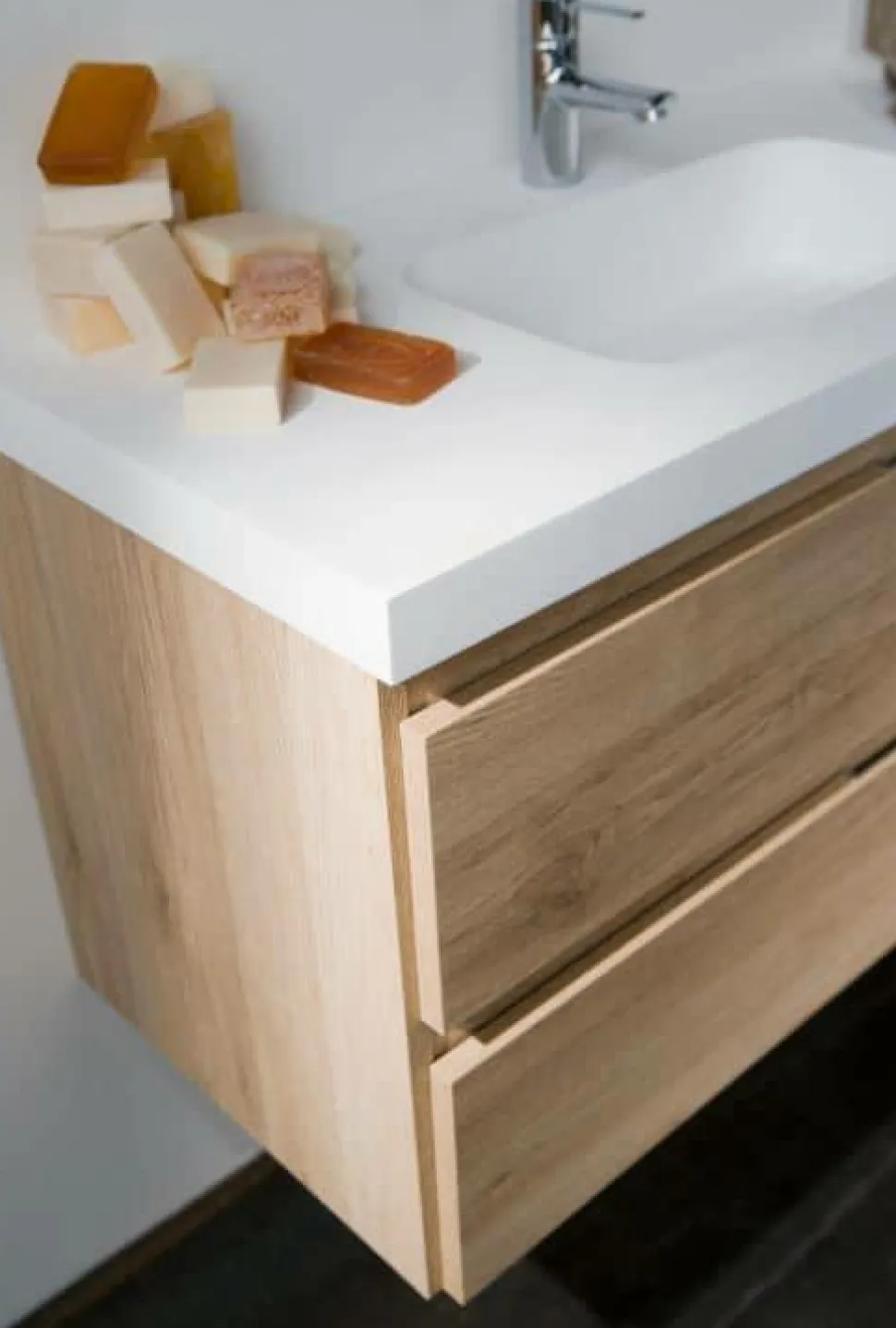 Mueble De Baño Suspendido Dos Cajones Con Modulo Dos Huecos Y Encimera 1 Seno SolidCoat Surface Grosor 5 Cm – Serie Life – Baños10